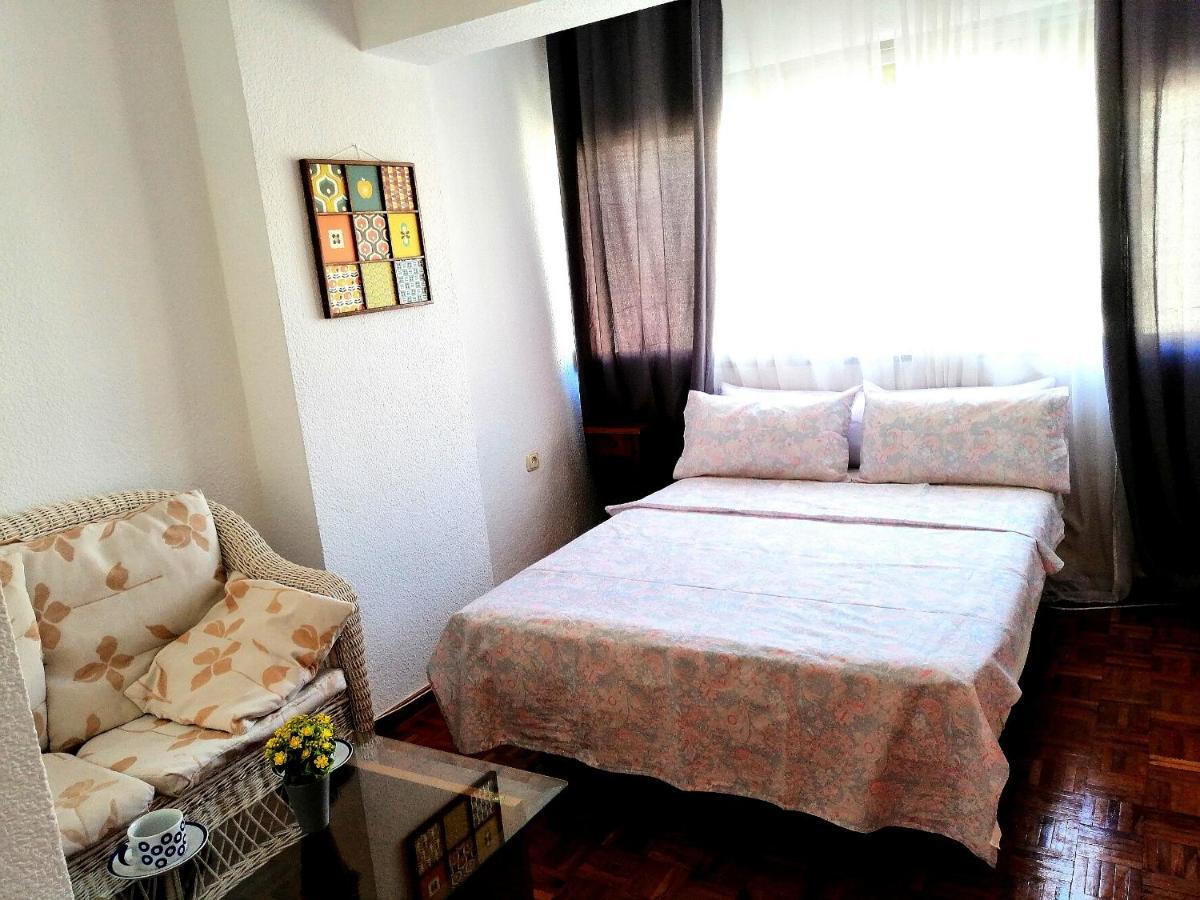 Rooms Estacion Аликанте Екстериор снимка